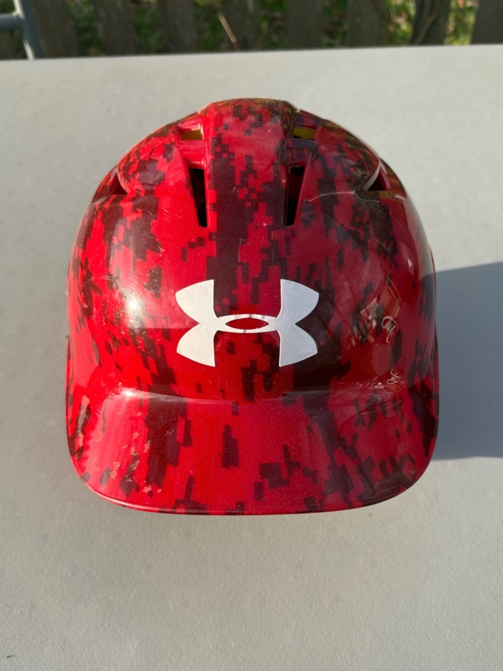 Red Graphic Sports Helmet - Size 5 7/8 - 6 3/4